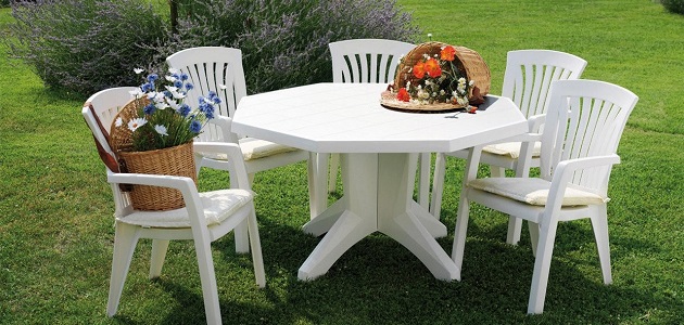 Plastic Chairs for Rent